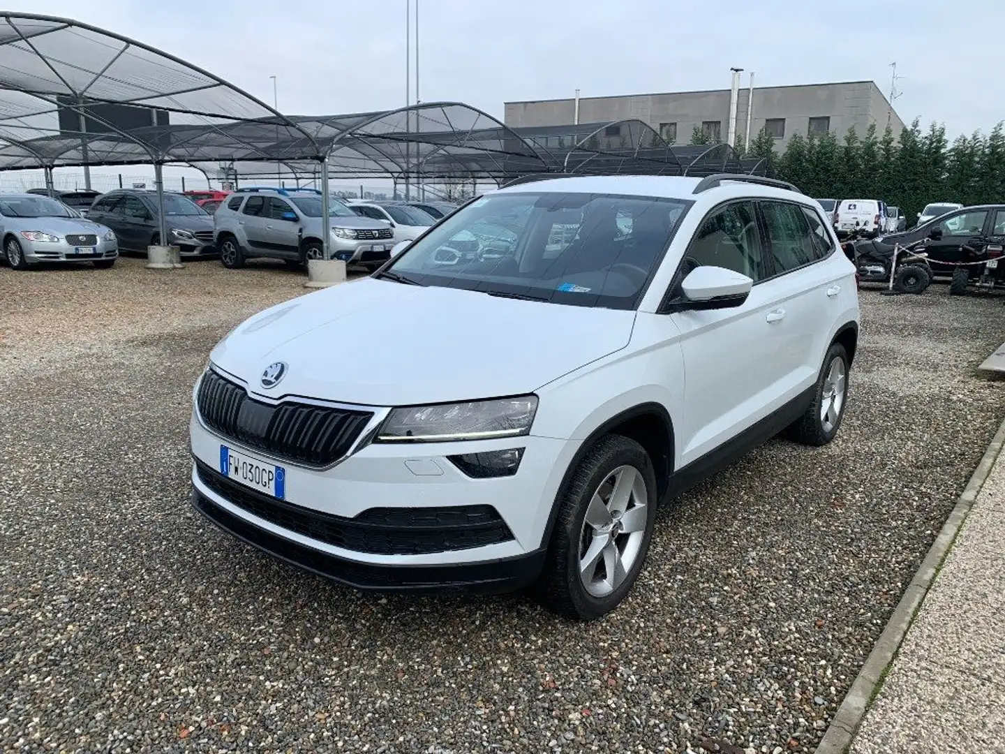 Skoda Karoq 2.0 TDI SCR 4x4 SportLine Bianco - 1