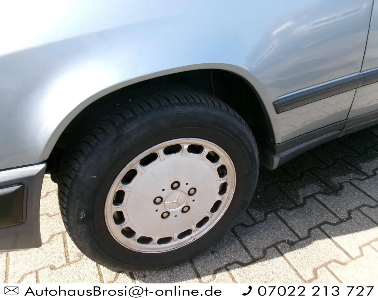Mercedes-Benz 300 W124 300E 4matic Klima Standheizung Leder Oldtimer, foto 9