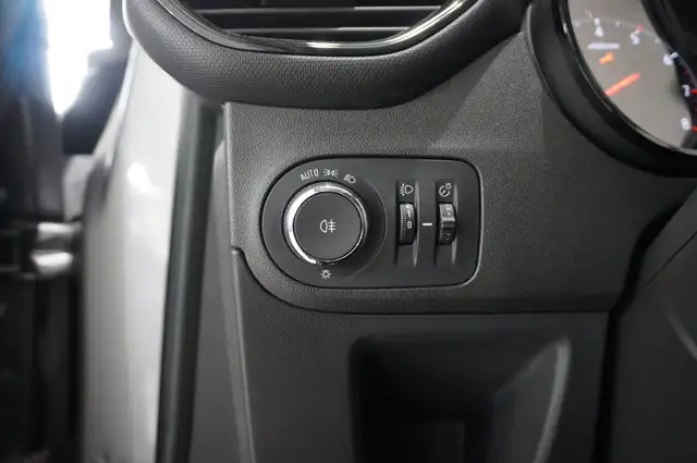 Opel Crossland X view 20