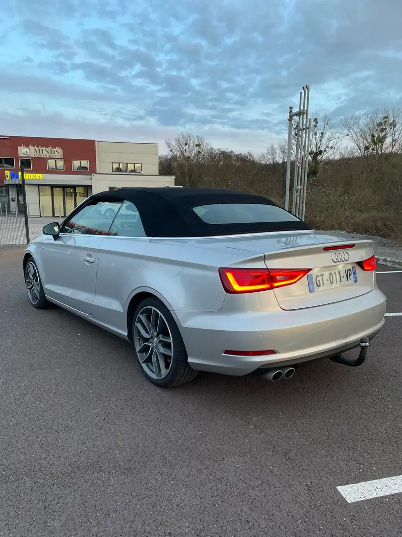 Audi A3 Cabriolet 2.0 TDI 150 Ambition Luxe Gris - 1