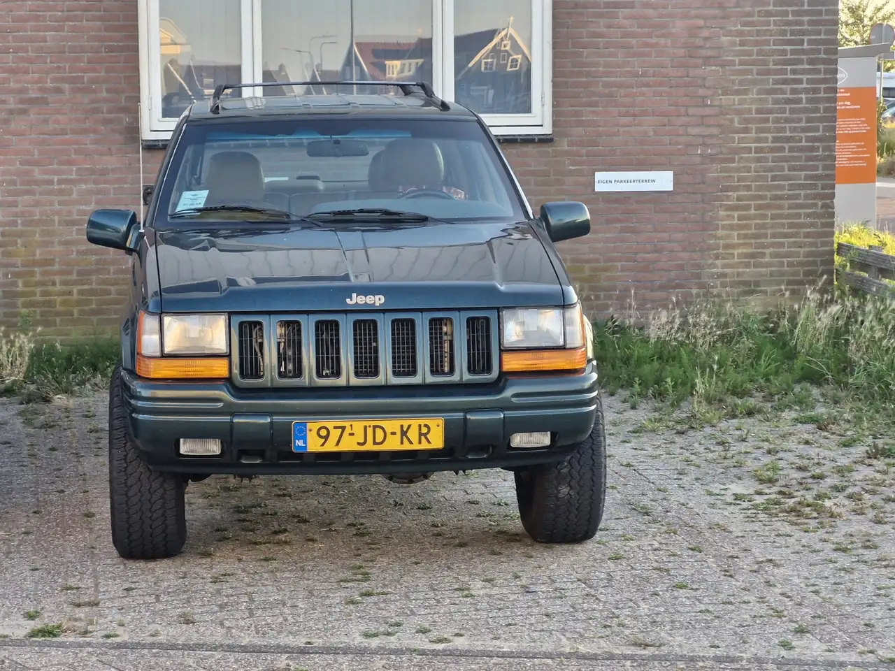 Jeep Grand Cherokee 5.2i V8 Limited, foto 2