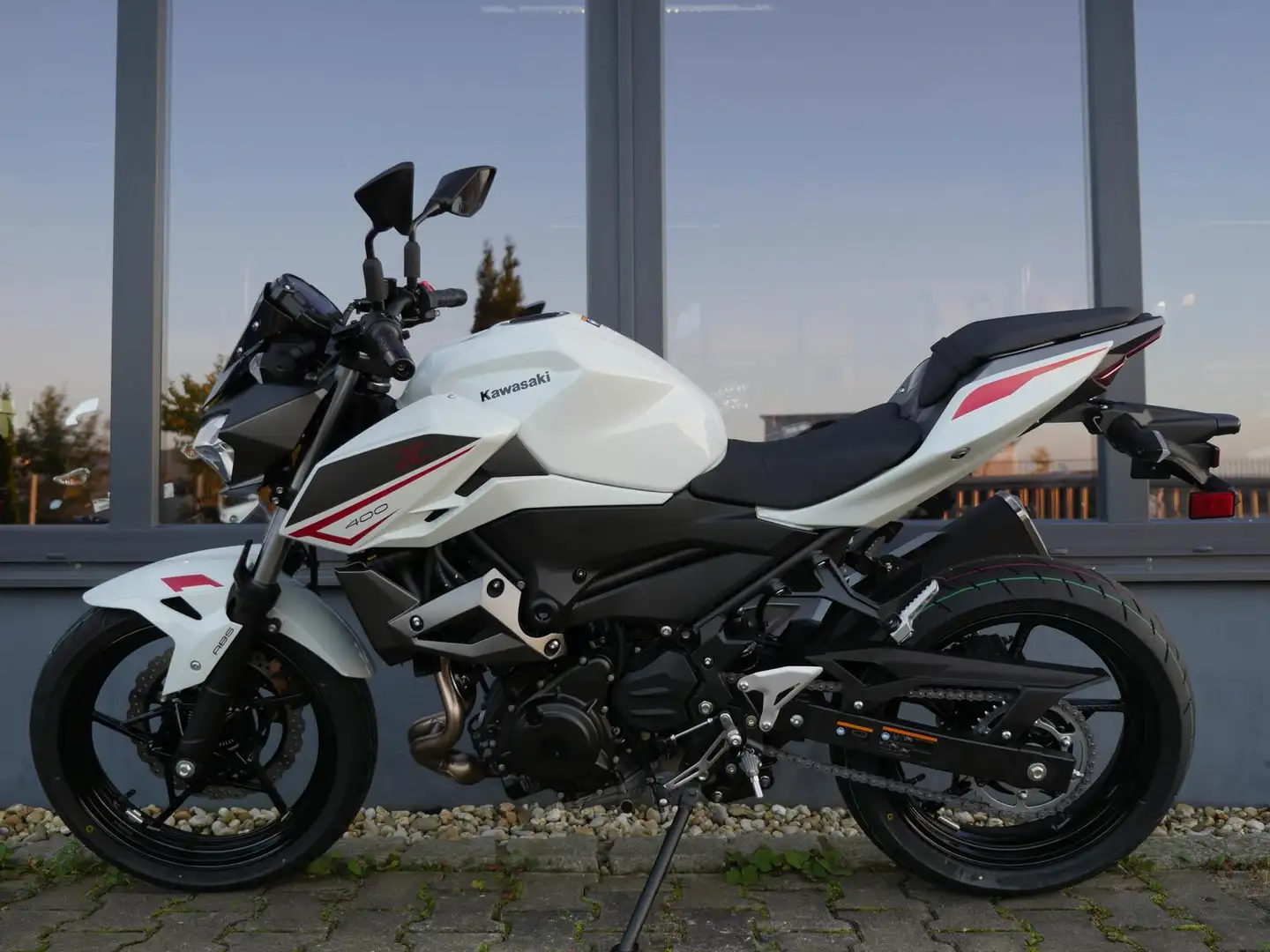 Kawasaki Z 400 Z 400 - Aktion - weiß - Tageszulassung - 2