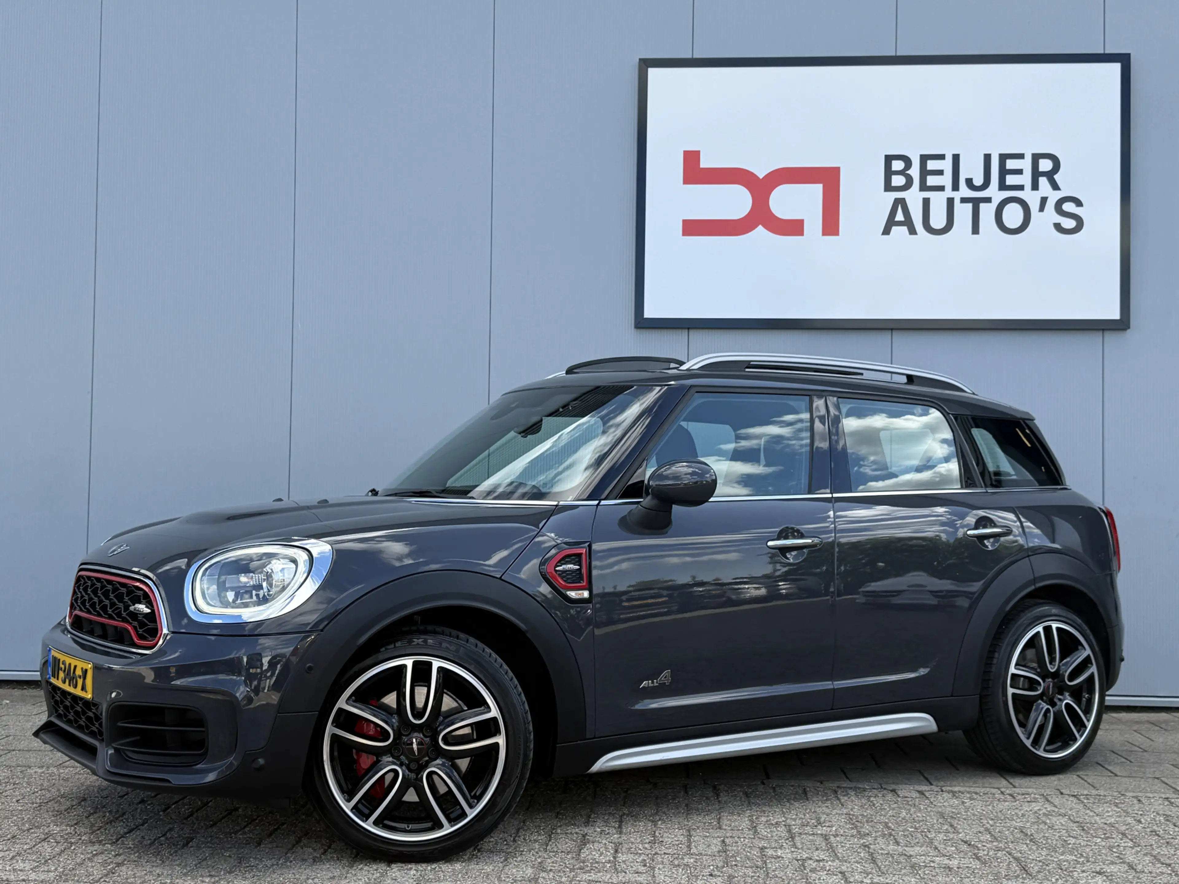 MINI John Cooper Works Countryman 2.0 ALL4 Chili Automaat Schuifdak.
