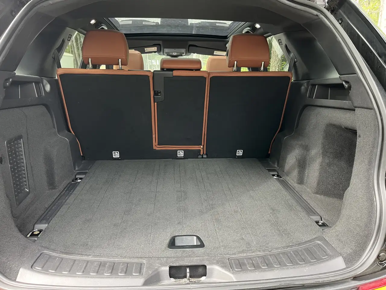 Land Rover Discovery Sport снимка Land Rover Discovery Sport