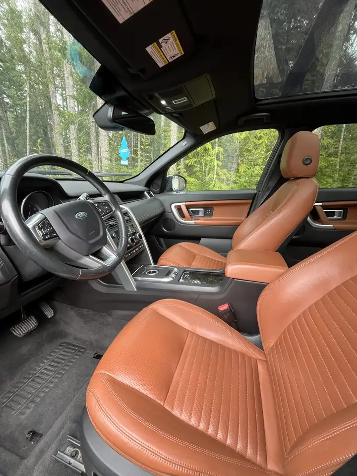 Land Rover Discovery Sport снимка Land Rover Discovery Sport