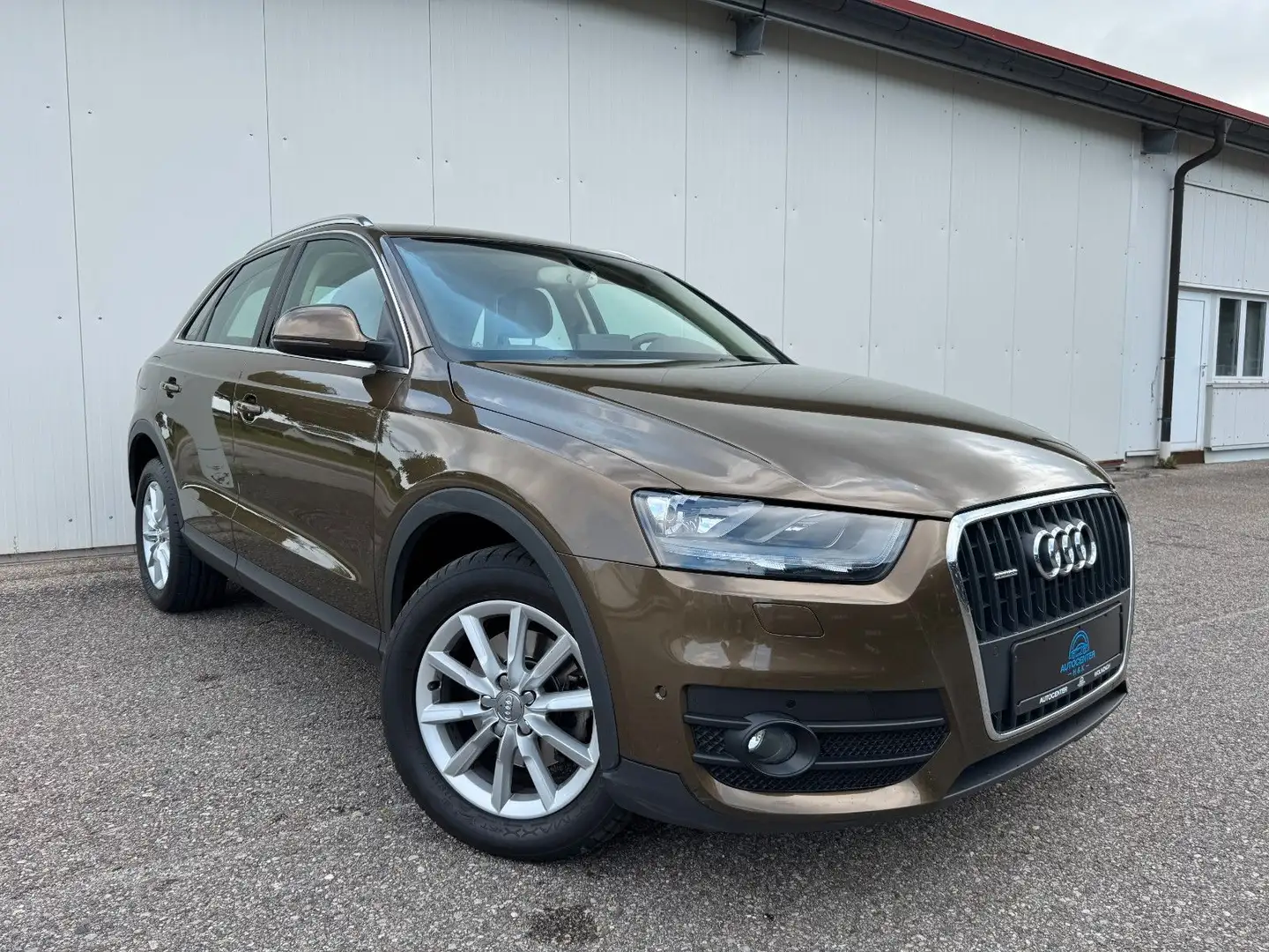Audi Q3 2.0 TFSI Quattro *1.HAND*AHK*LEDER*SHZ*ACC* Braun - 1