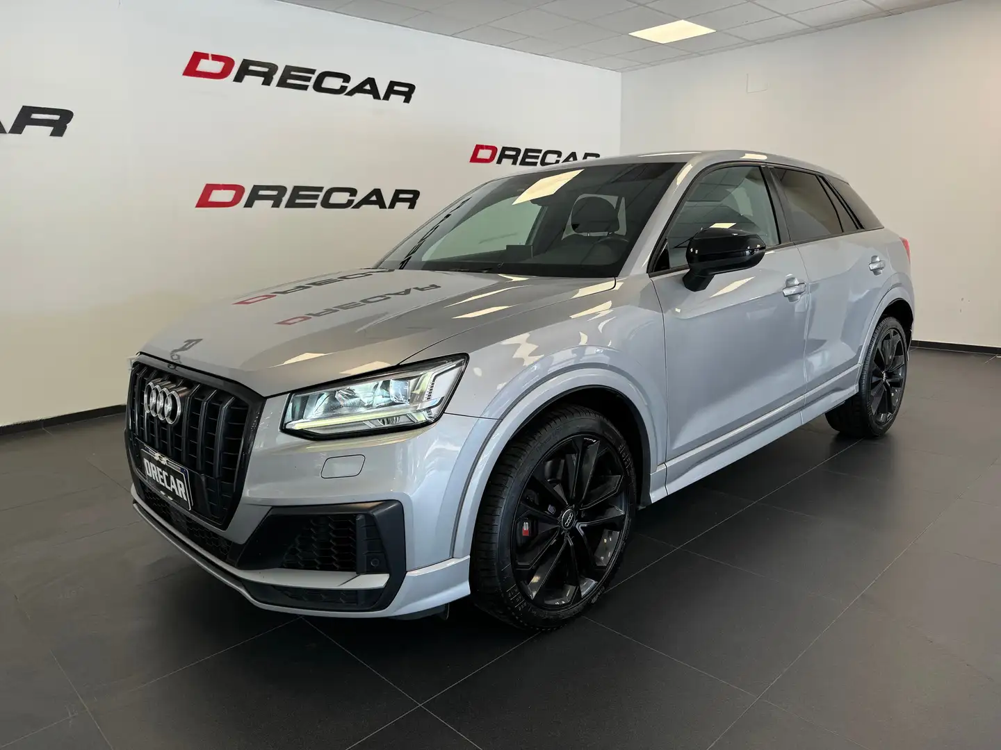 Audi SQ2 SQ2 2.0 tfsi quattro s-tronic PACK LUCI 19" UNIPRO Argento - 1