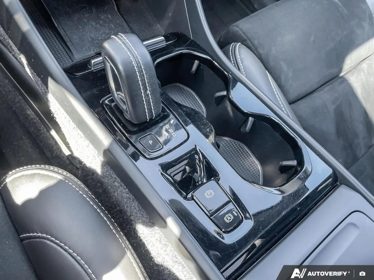 Volvo XC40 снимка Volvo XC40
