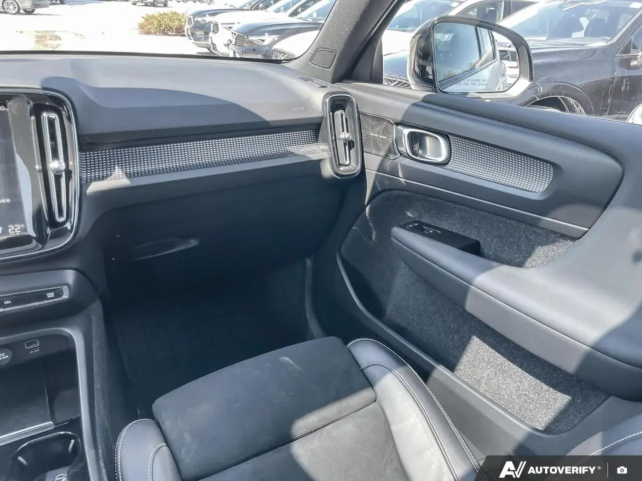 Volvo XC40 снимка Volvo XC40