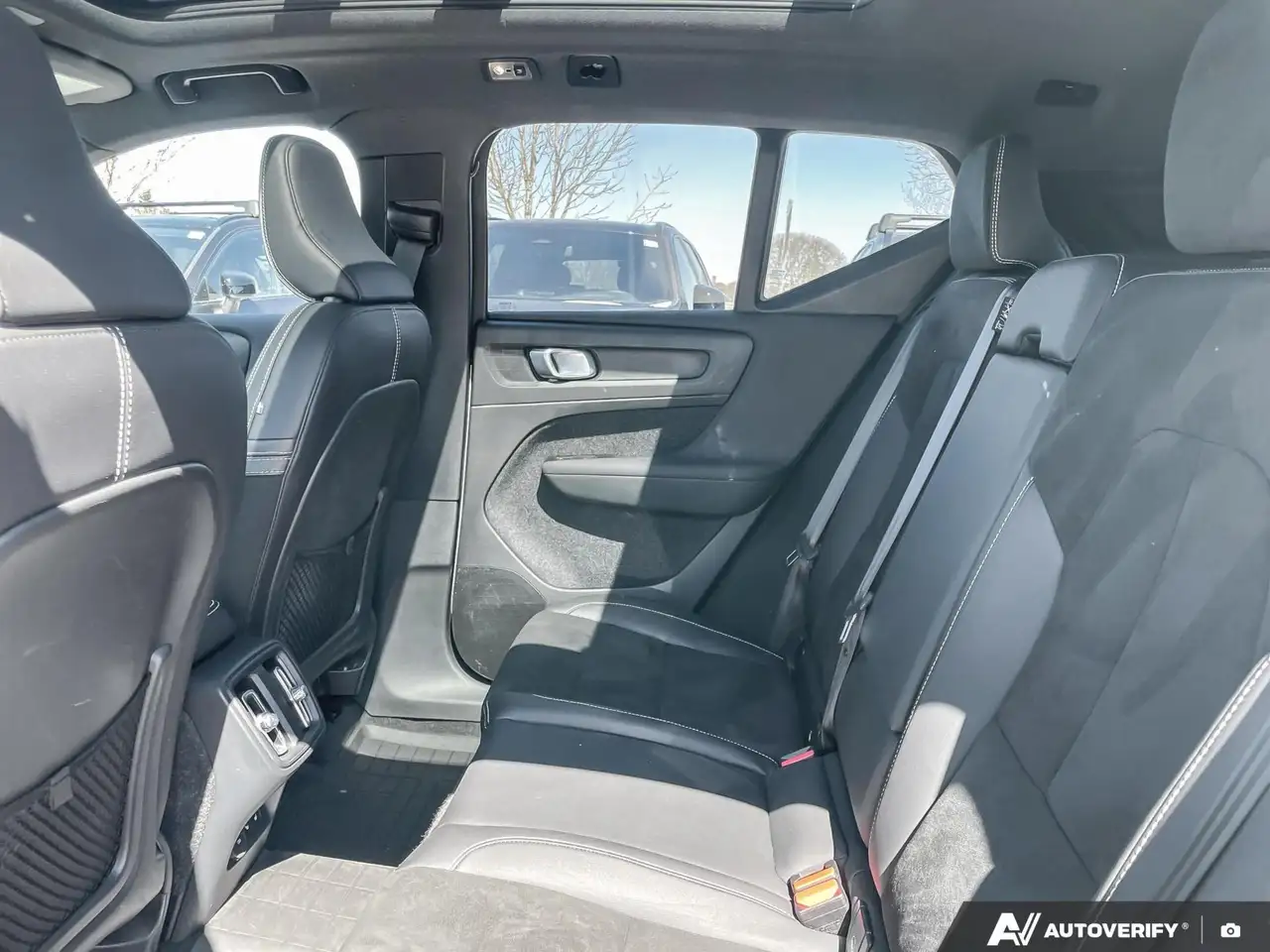 Volvo XC40 снимка Volvo XC40