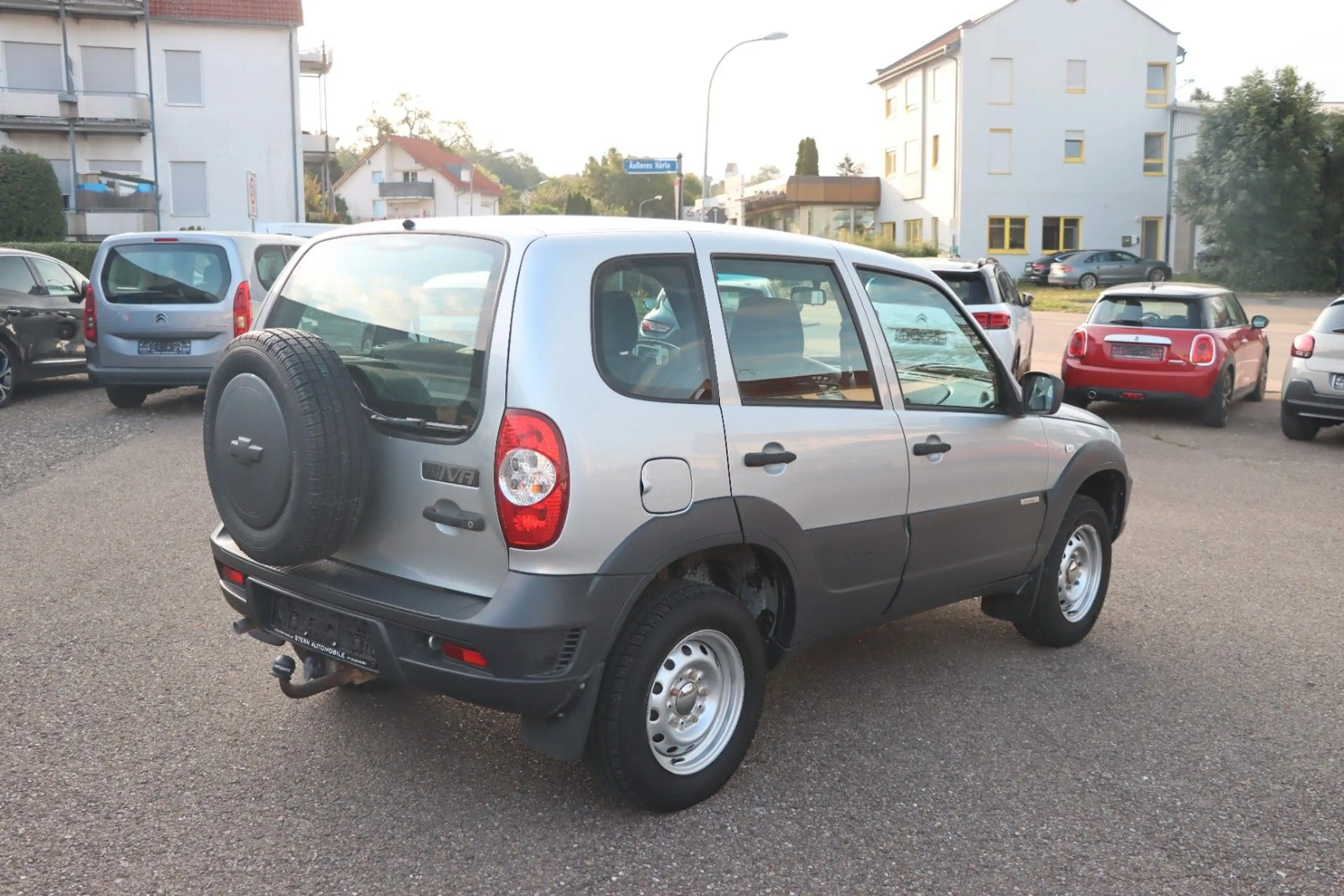 Chevrolet Niva 4x4 l 1.HAND l AHK l — photo 6