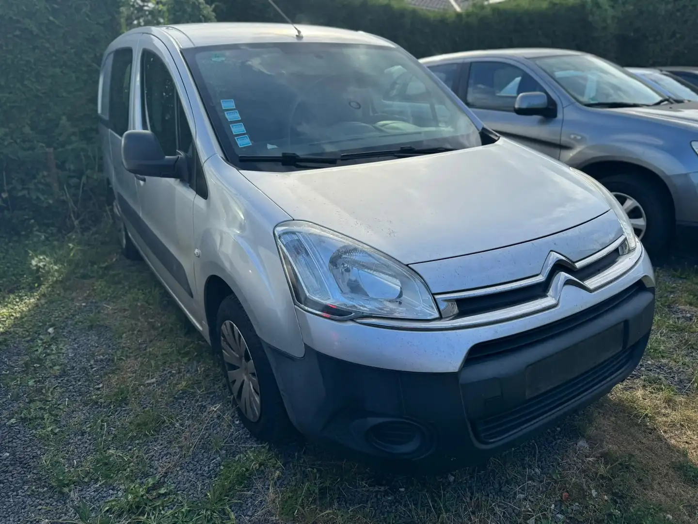 Citroen Berlingo Niveau B L1 Grau - 2