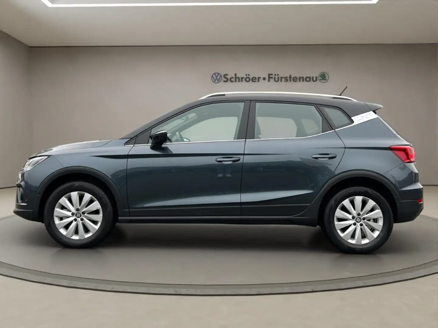 SEAT Arona 1.0 TSI DSG Xcellence (LED Navi ACC Kamer Gris - 2