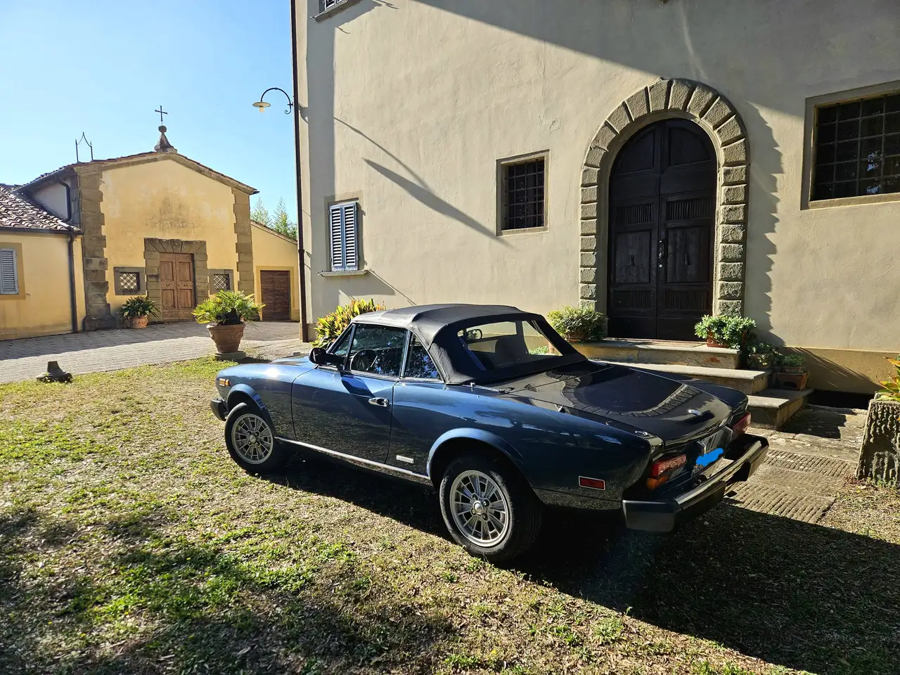 Fiat 124 Spider Pininfarina Europa DS, foto 3