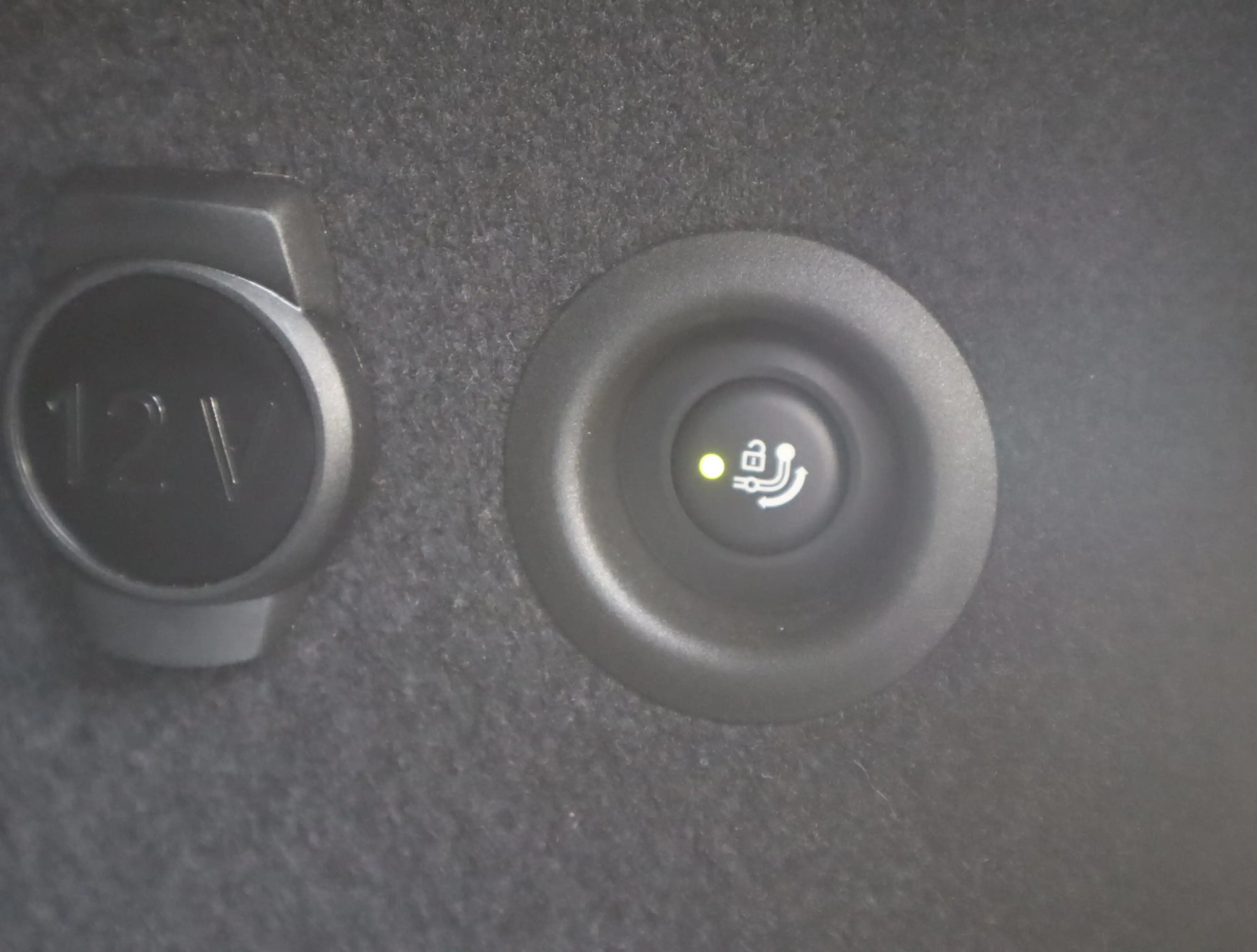 BMW X1 sDrive18i | Panorama | Camera | Trekhaak — photo 36