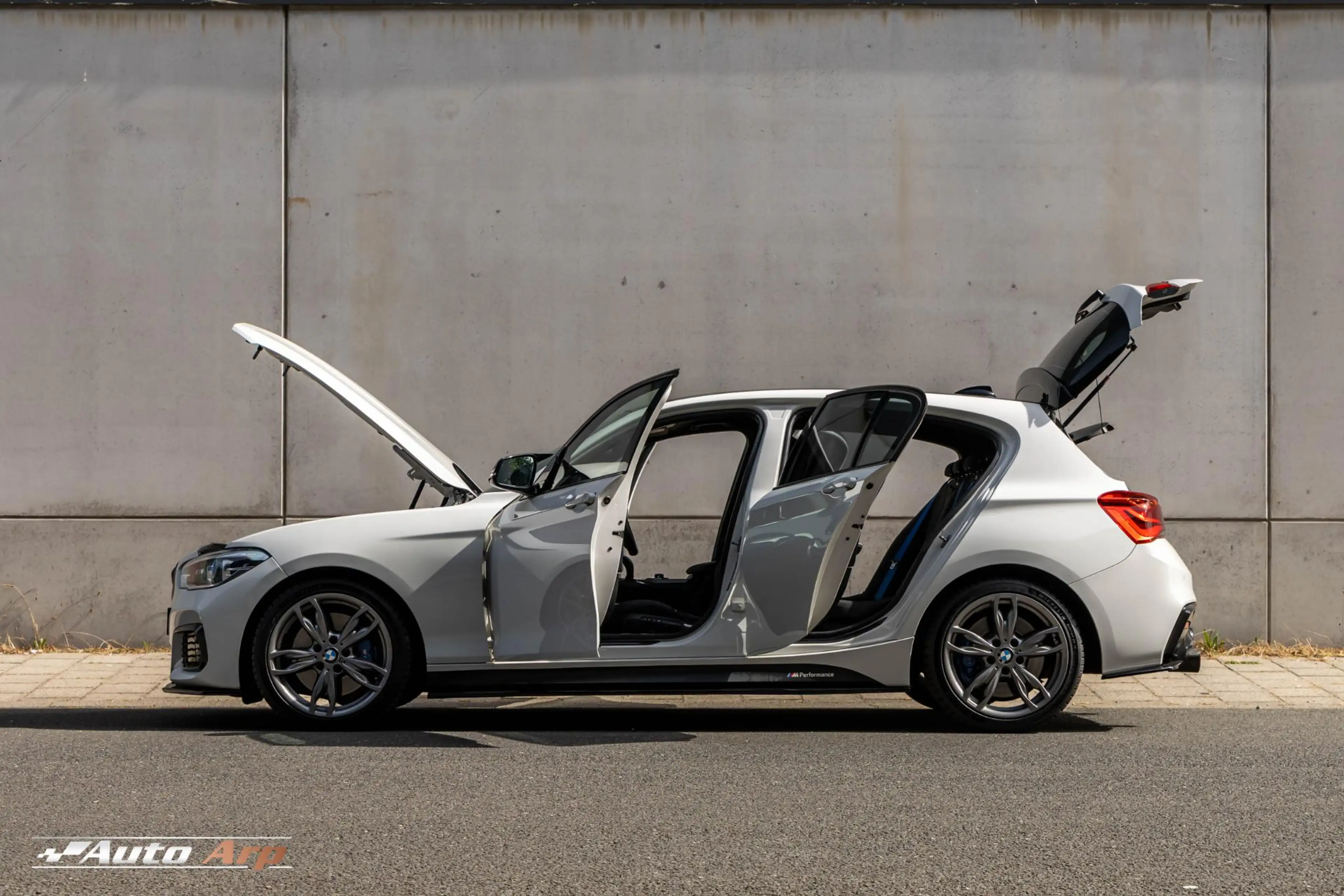 BMW 135 1-serie M135i xDrive — photo 8