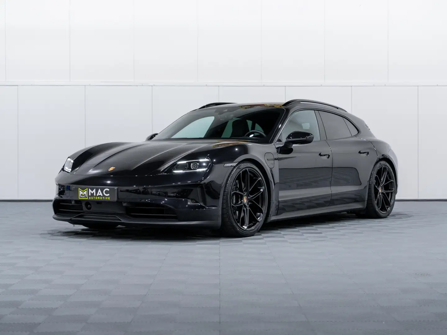 Porsche Taycan Sport Turismo FACE LIFT met Perf Batterij+/21inch Zwart - 2