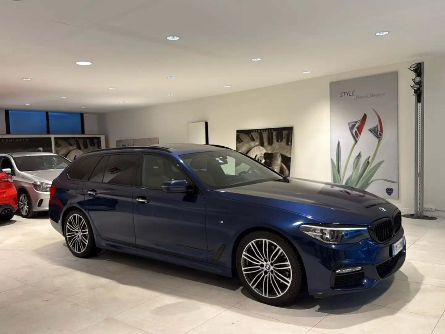 BMW 525 d 231cv Touring MSport Tetto Pelle ( m sport ) Azul - 2