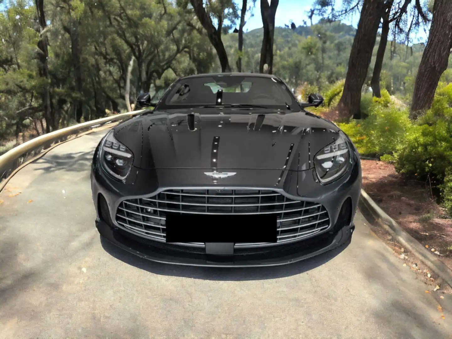 Aston Martin DB12 4.0 V8 Gris - 1