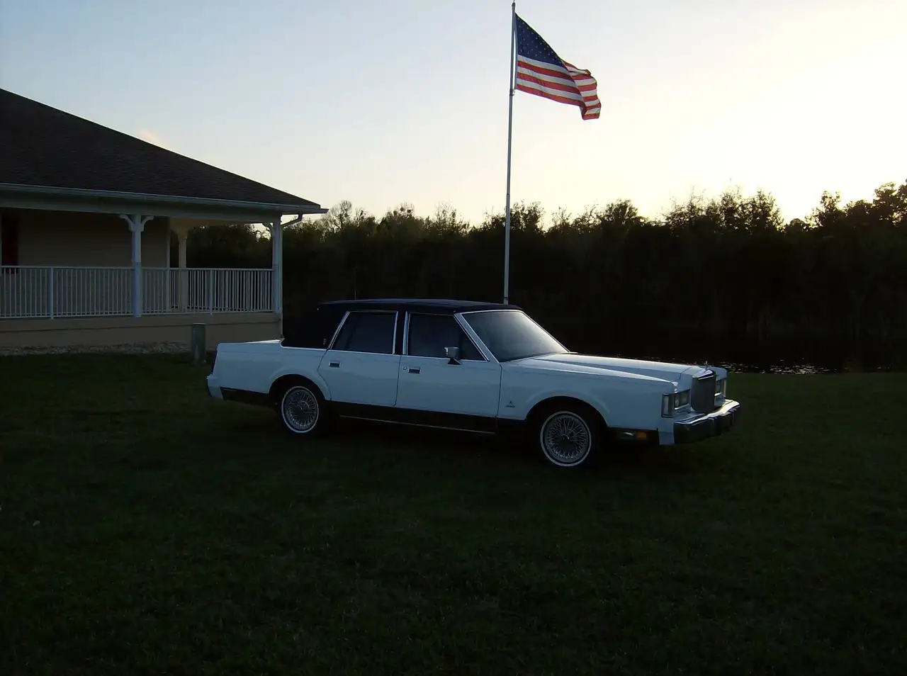 1987 Lincoln Town Car
