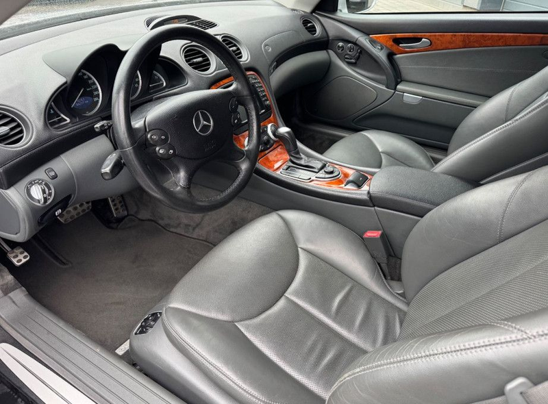 Mercedes-Benz SL 500 — photo 11
