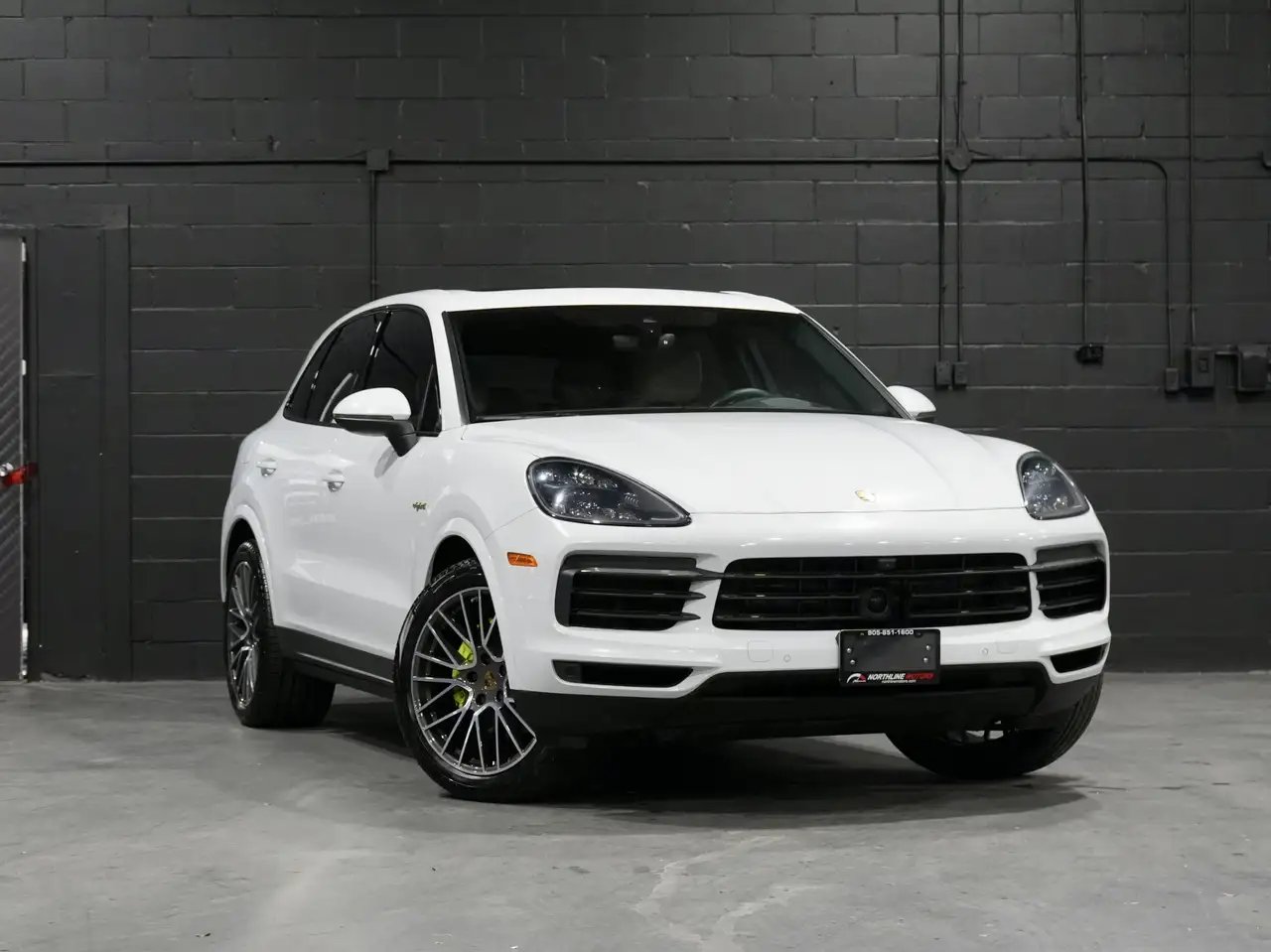 Porsche Cayenne снимка Porsche Cayenne