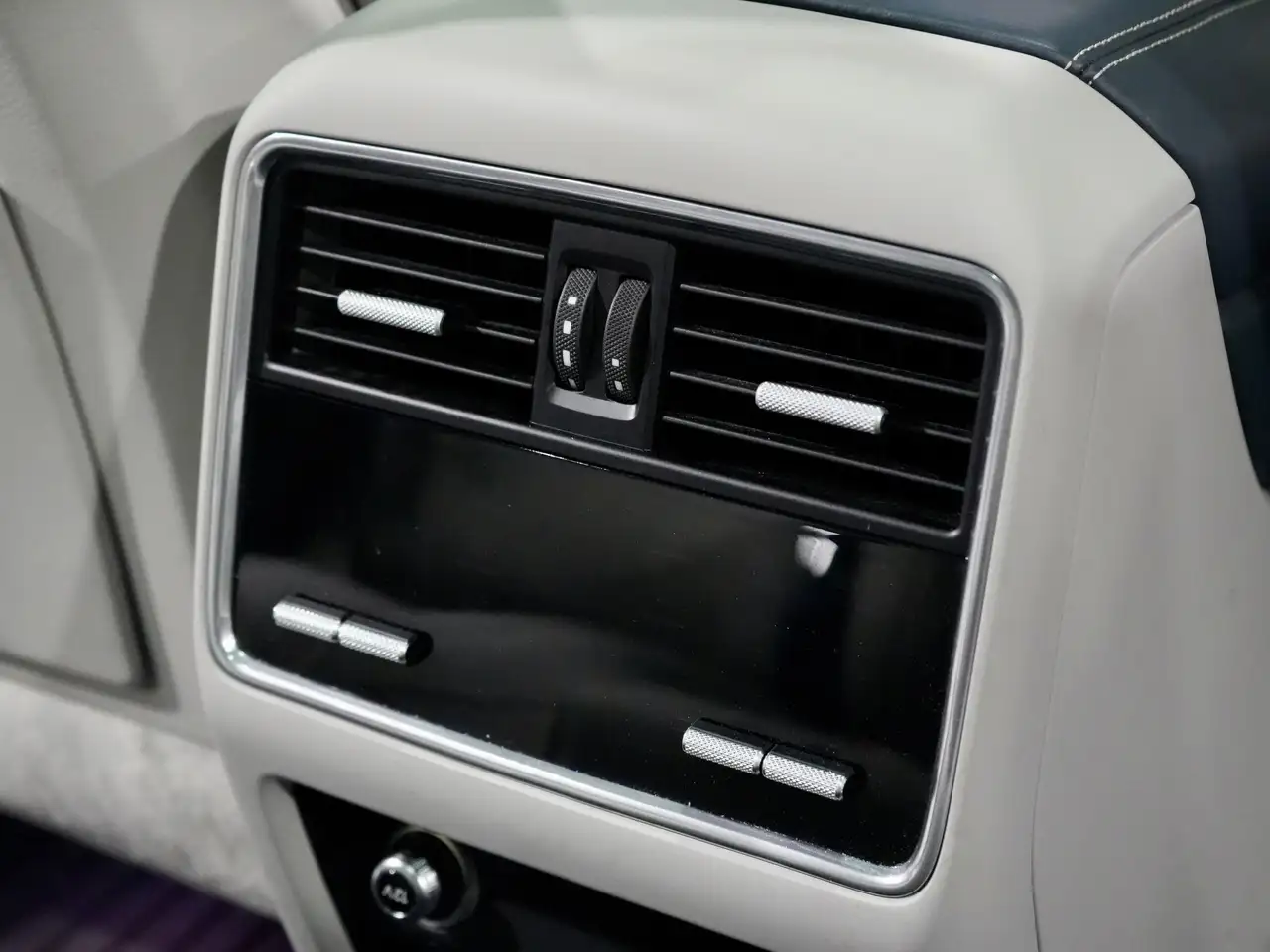 Porsche Cayenne снимка Porsche Cayenne