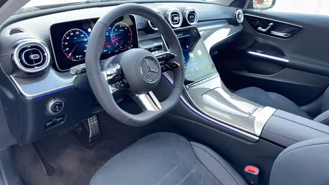 Mercedes-Benz C-Class view 6