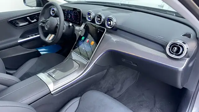 Mercedes-Benz C-Class view 10