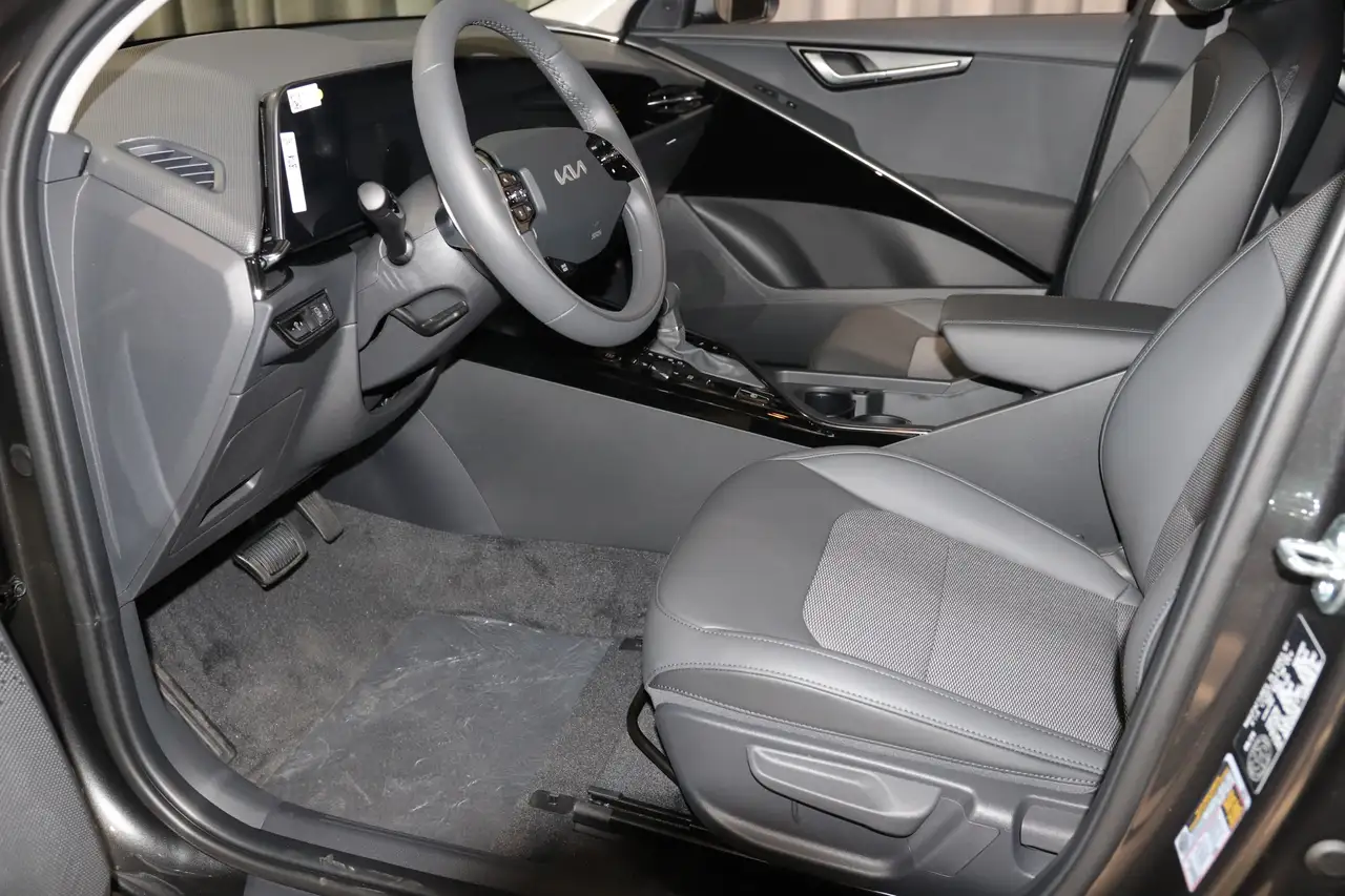 Kia Niro снимка Kia Niro