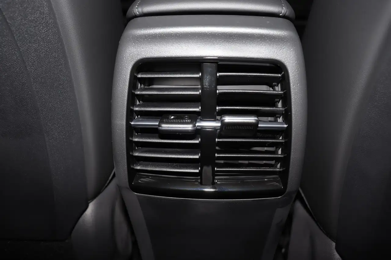 Kia Niro снимка Kia Niro