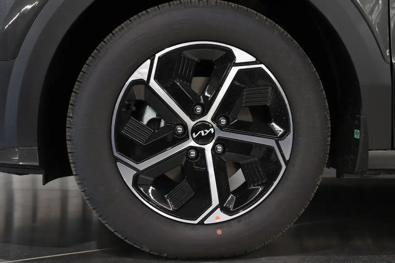 Kia Niro снимка Kia Niro