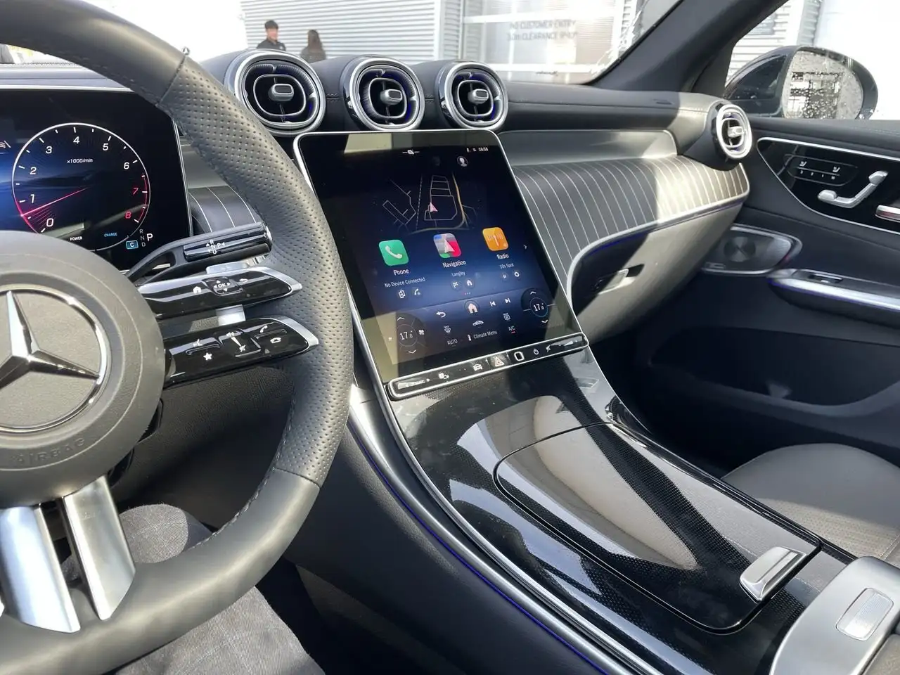 Mercedes-Benz GLC снимка Mercedes-Benz GLC