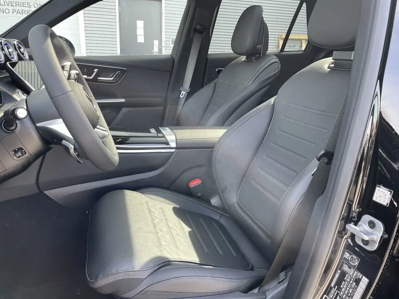 Mercedes-Benz GLC снимка Mercedes-Benz GLC