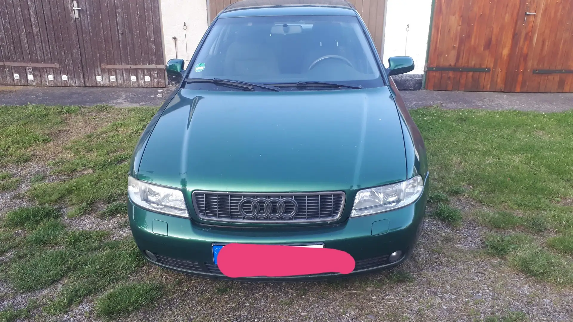 Audi A4 Audi A4 B5 1.8 T LM, Klima, Xenon, Lederlenkrad Grün - 1