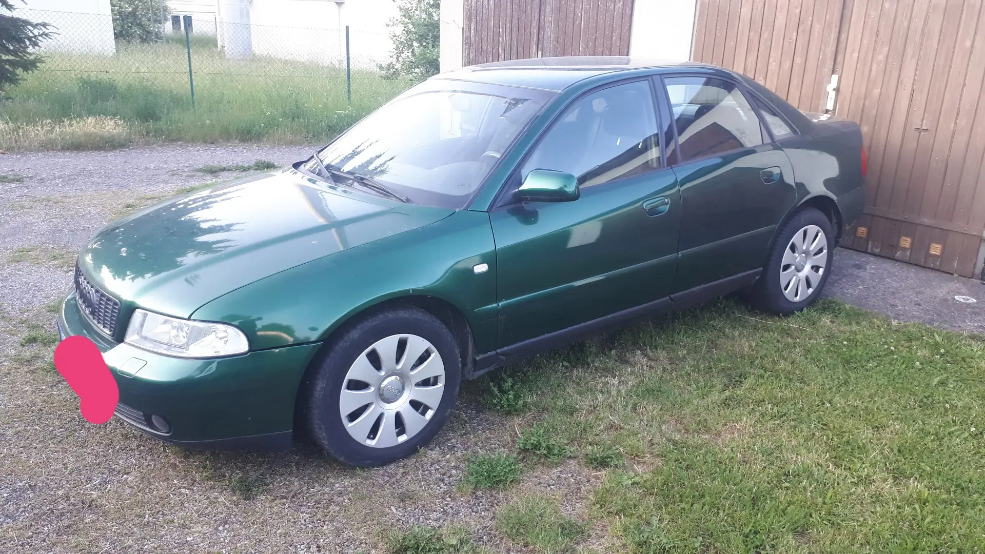 Audi A4 Audi A4 B5 1.8 T LM, Klima, Xenon, Lederlenkrad Grün - 2