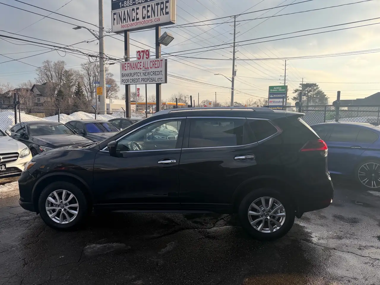 Nissan Rogue снимка Nissan Rogue
