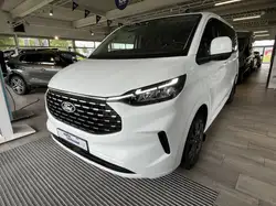 Ford Tourneo Custom L1 Titanium ACC + AHK + Leder