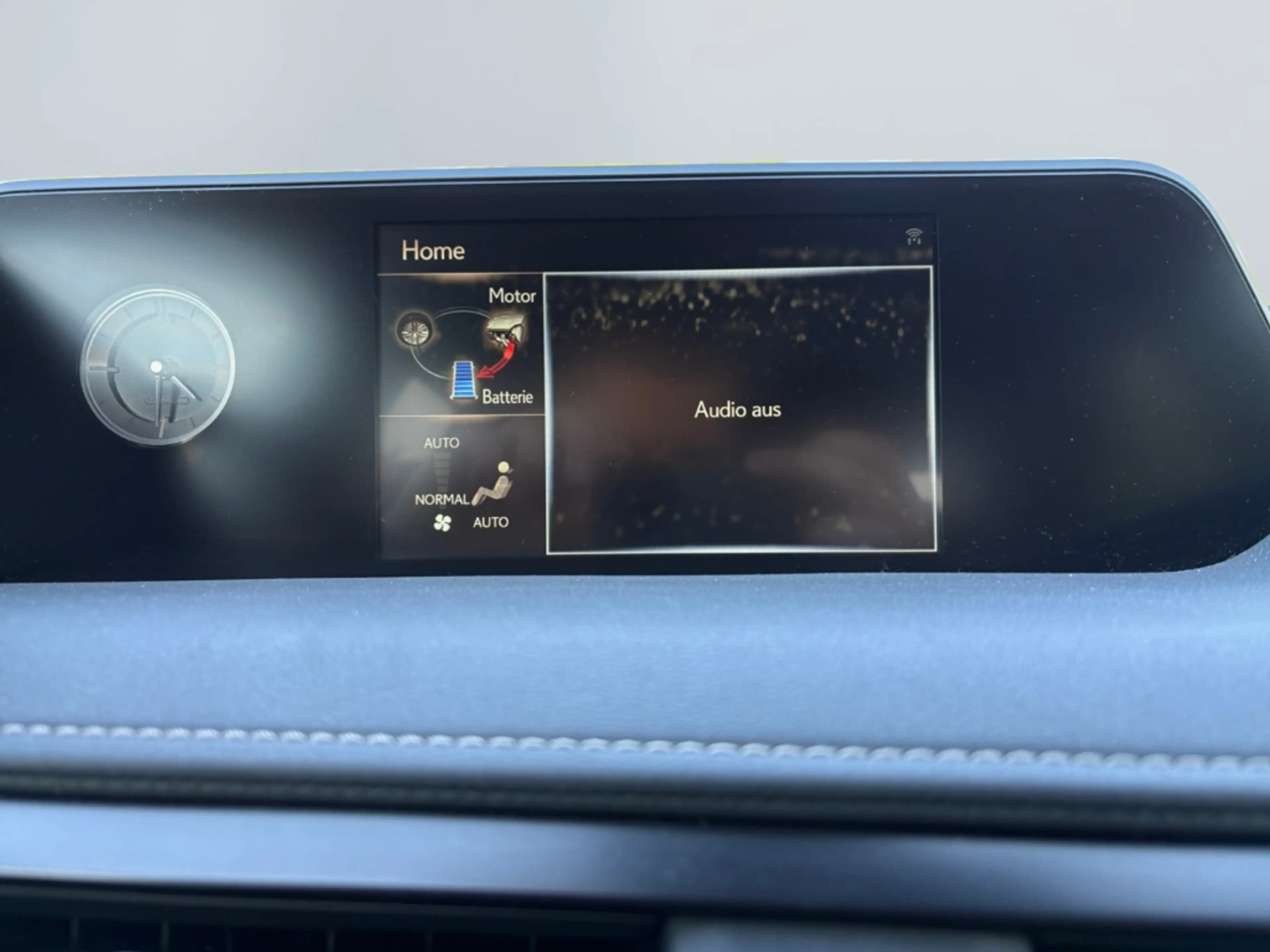 Lexus UX 250h Style Edition *Bi-LED*ACC*CAM*SHZ*CarPlay* — photo 15