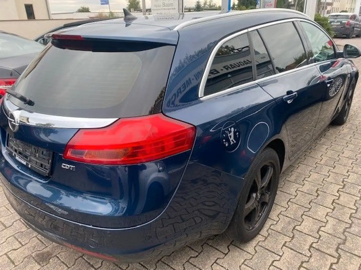 Opel Insignia A Sports Tourer Edition Blau - 2