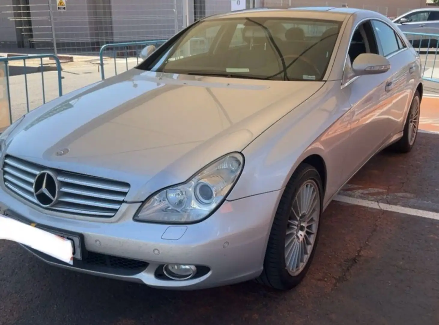 Mercedes-Benz CLS 500 Aut. Серебристый - 1