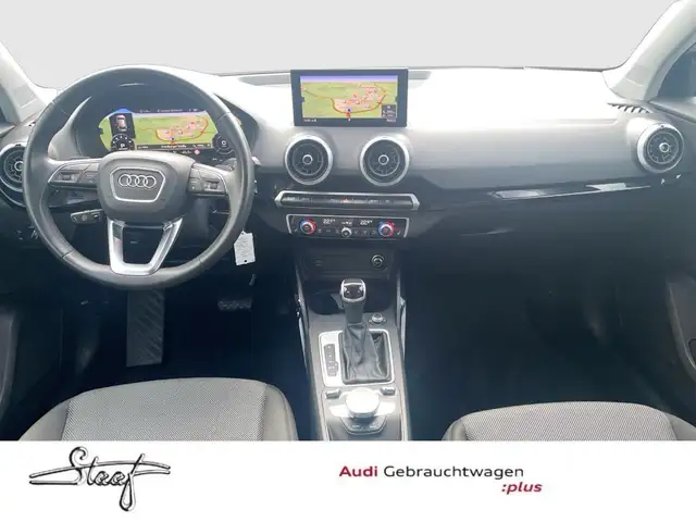 Audi Q2 view 11