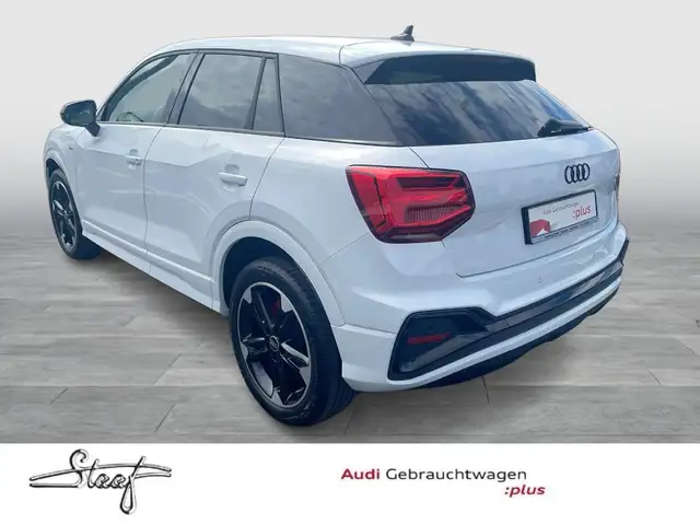 Audi Q2 view 3