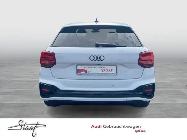 Audi Q2 view 4