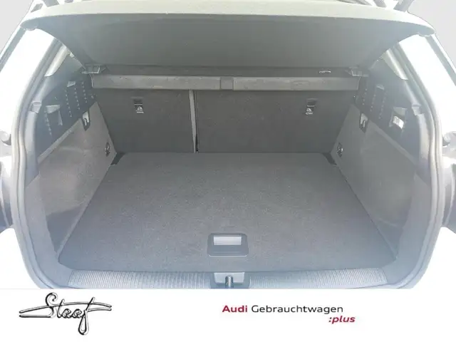 Audi Q2 view 13