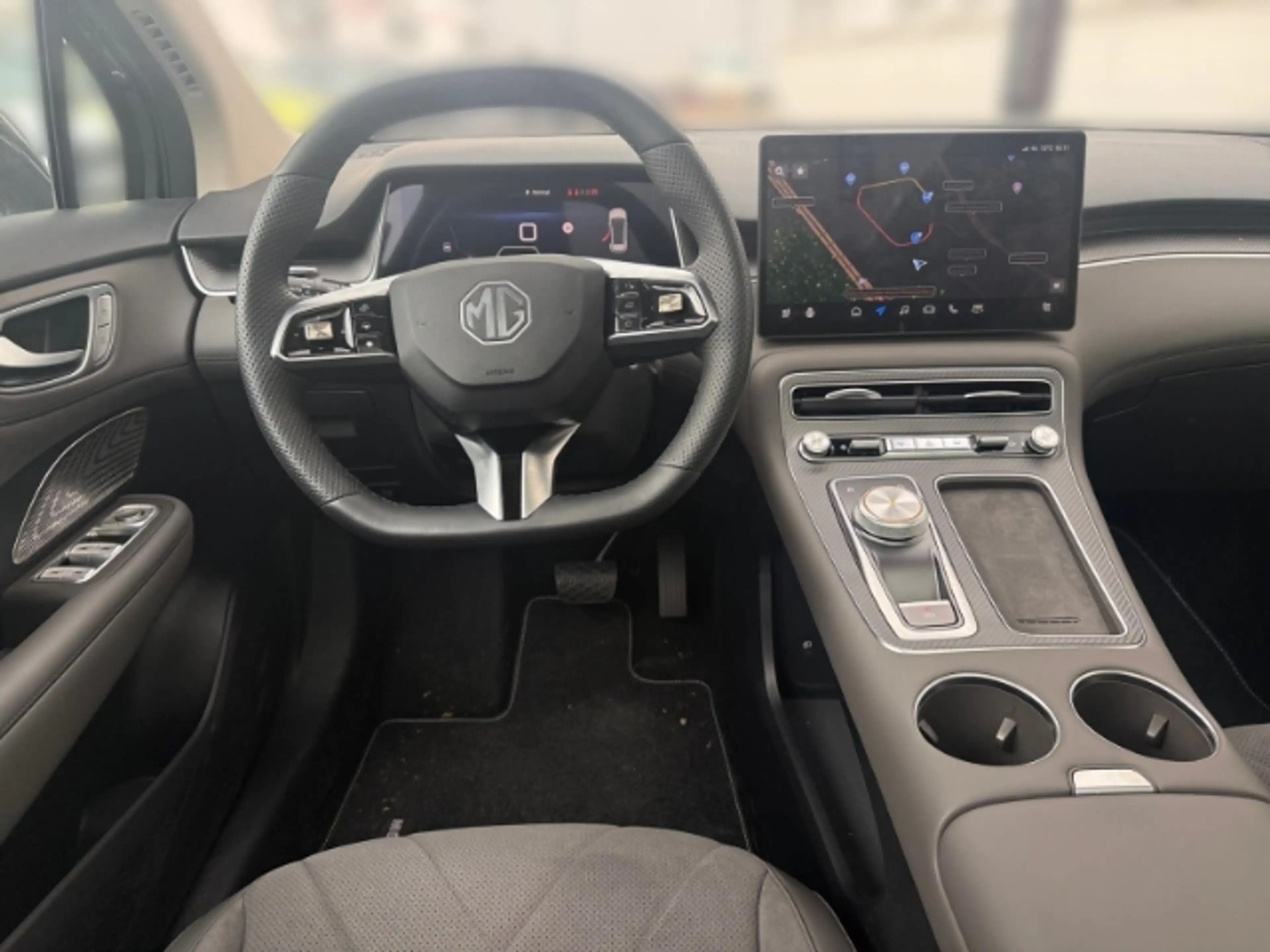 MG Luxury EV AWD LUX HUD+El. Panodach+Navi+Leder+Digi — photo 10