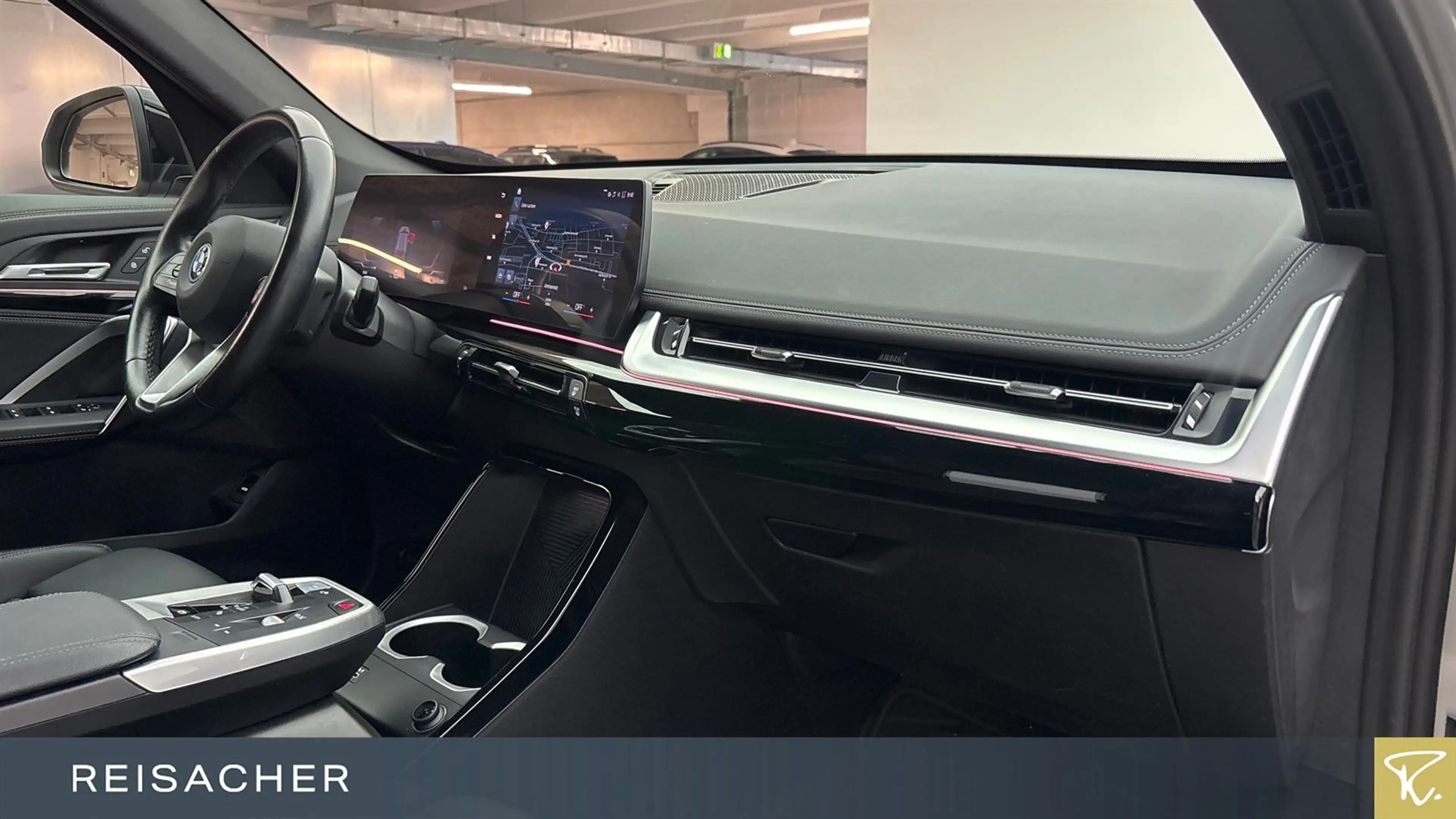 BMW iX1 IX1 A XDRIVE30 LC+,AHK,DA,RFK,SpSitze,PA,18" — photo 13