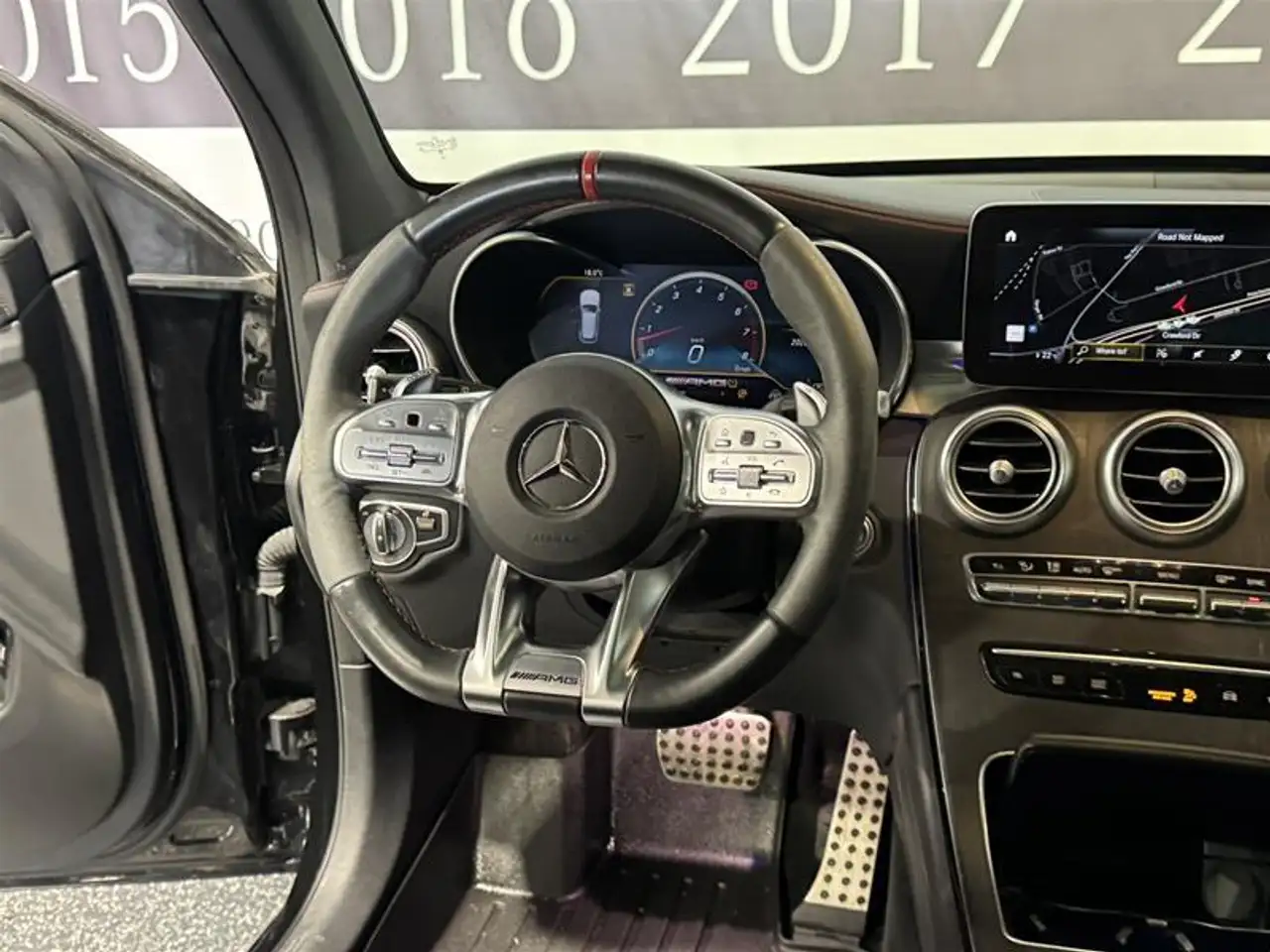Mercedes-Benz GLC снимка Mercedes-Benz GLC