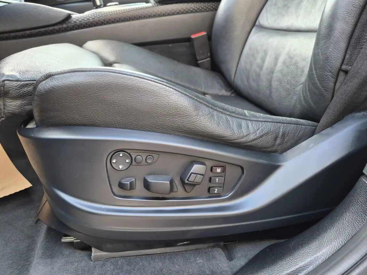 BMW X6 снимка BMW X6