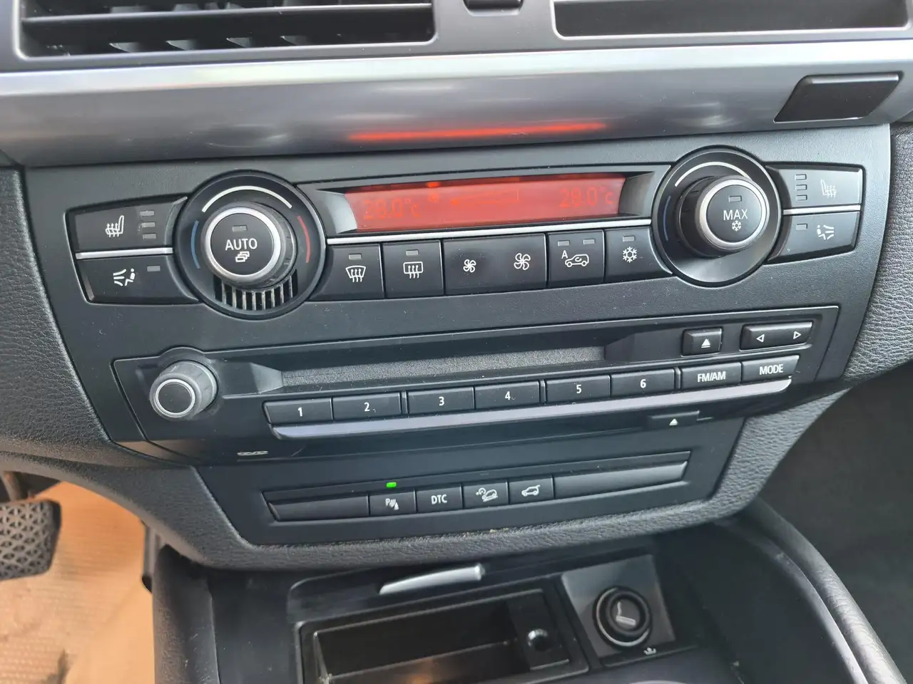 BMW X6 снимка BMW X6